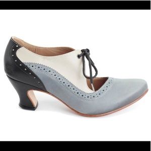 Fluevog Wonders family Lyra 2.5” heel EUC IOB